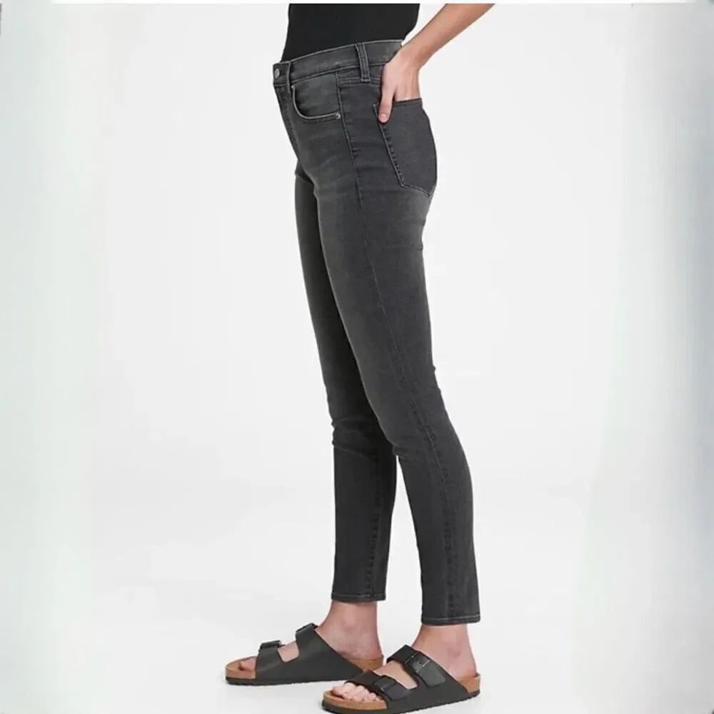 Gap Always Skinny Jeans size 29/8 Washed Black
